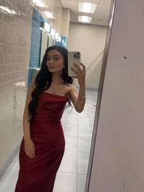 Women’s Strapless Satin Burgundy Evening Gown